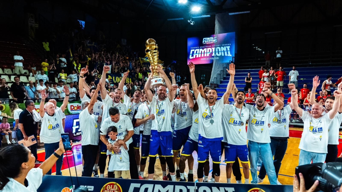 Basket, Ramagli riporta la Scaligera Verona nel mare della Serie A: vittoria in Romagna contro Rimini 83-75