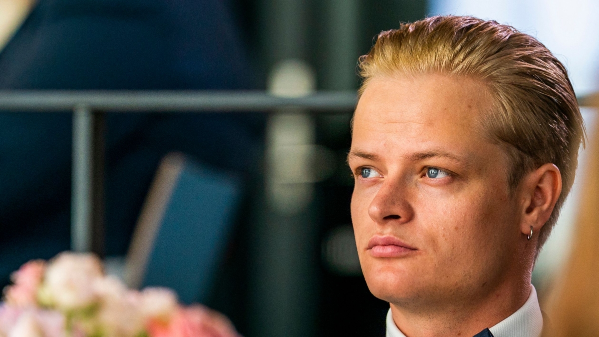 Condannato per stupro Marius Borg Hoiby, figlio della principessa di Norvegia: la pena a 4 anni, l'assoluzione dalle altre accuse e la malattia della madre