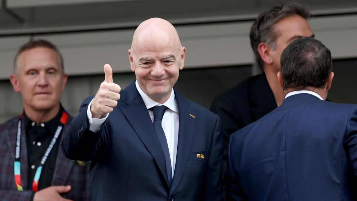 Infantino, tour Mondiale: vede quasi tutte le partite volando ovunque