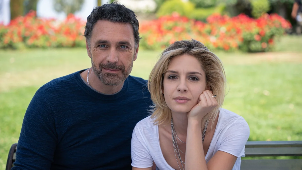 L'attrice Beatrice Arnera, nuova compagna di Raoul Bova, denuncia gli haters. Presto le prime iscrizioni per stalking e minacce