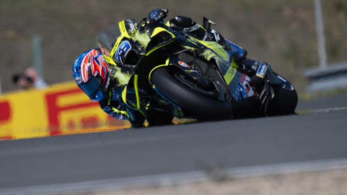 Brno MotoGP, pole di Ogura su Di Giannantonio e Bagnaia. Bezzecchi quarto