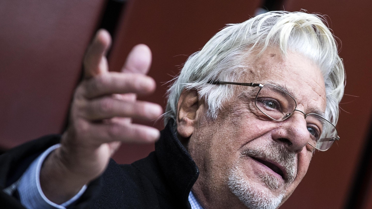 Giancarlo Giannini: «Io, perito elettronico, a teatro pensai: mi pagano per non fare niente. Gli schiaffi alla Melato erano finti, ma una controfigura mi ruppe il menisco»