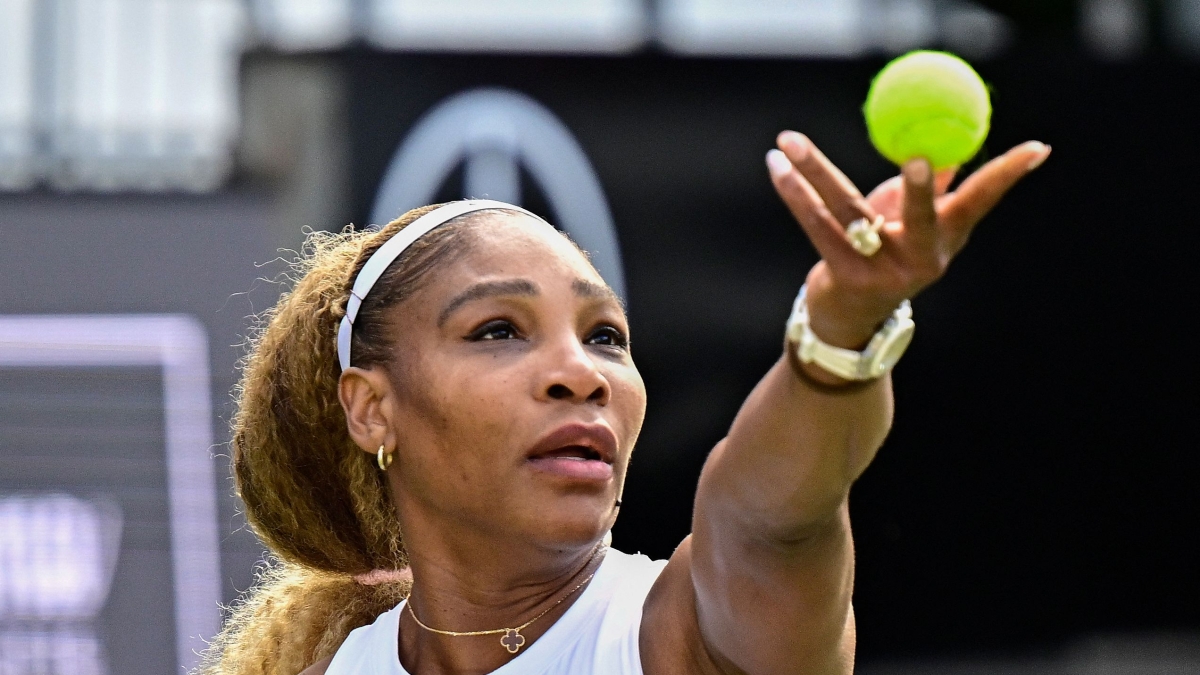 Serena Williams evacuata alle 3 di notte nell'hotel a Berlino insieme alle figlie: cosa è successo