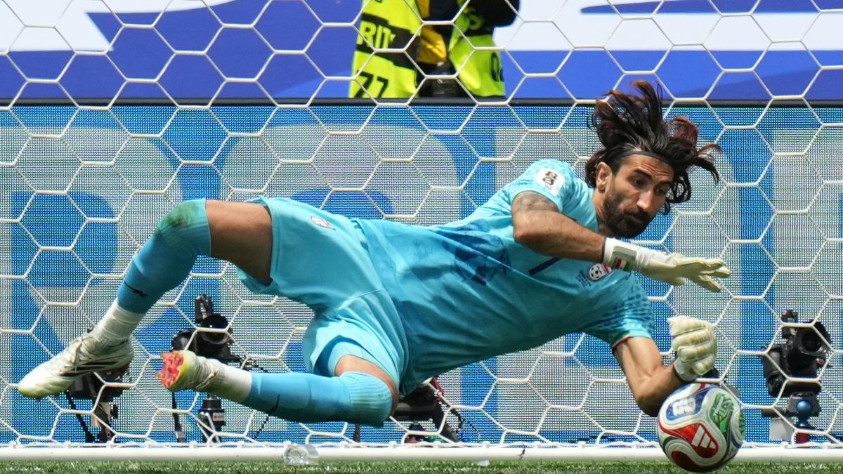 Chi è Beiranvand, il portiere dell'Iran ai Mondiali