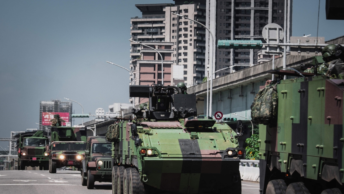 Taiwan, 5 giorni di maxi-esercitazioni per rispondere a un'eventuale invasione cinese. «Cos'ha promesso Trump a Xi in cambio di aiuto con l'Iran?»