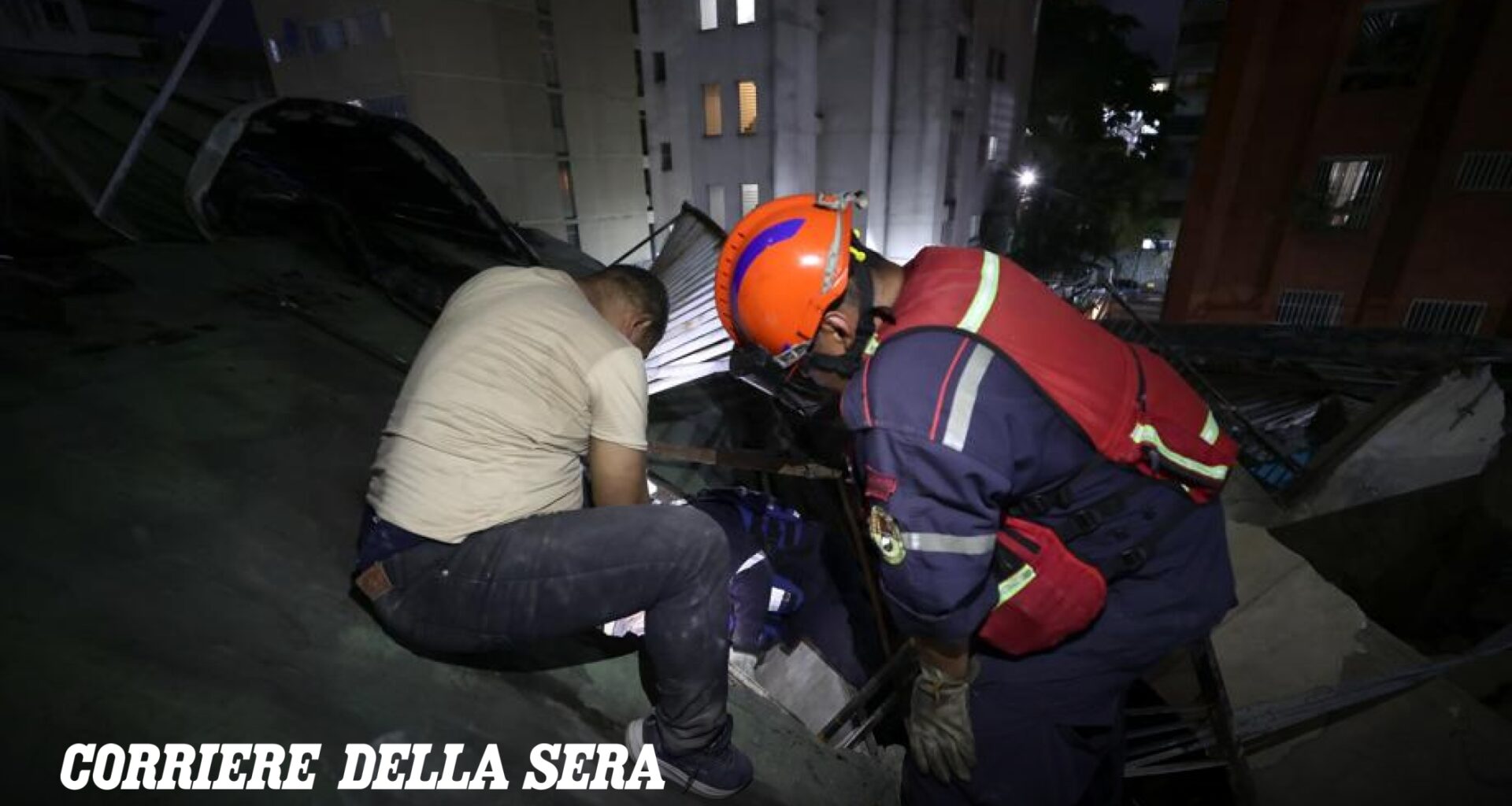 Terremoto in Venezuela: raffiche di scosse violentissime (la più forte di magnitudo 7.5). Palazzi crollati e danni anche a Caracas. Si scava fra le macerie