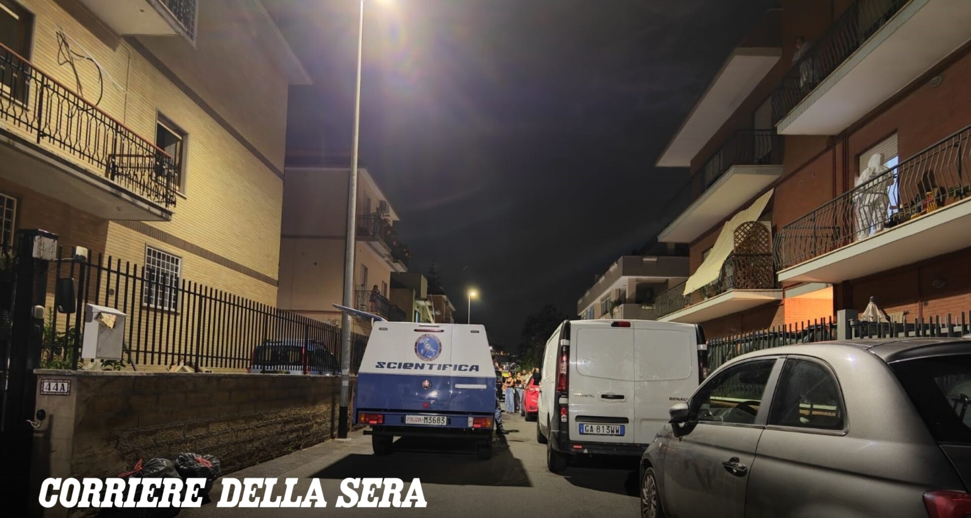 Roma Casalotti, famiglia sterminata a coltellate: madre, padre e bambina di cinque anni. Ferito un altro figlio minore