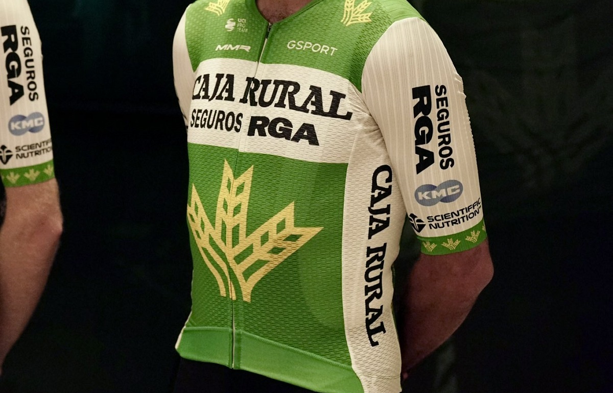 Caja Rural-Seguros RGA, presentata la maglia speciale per il debutto al Tour de France