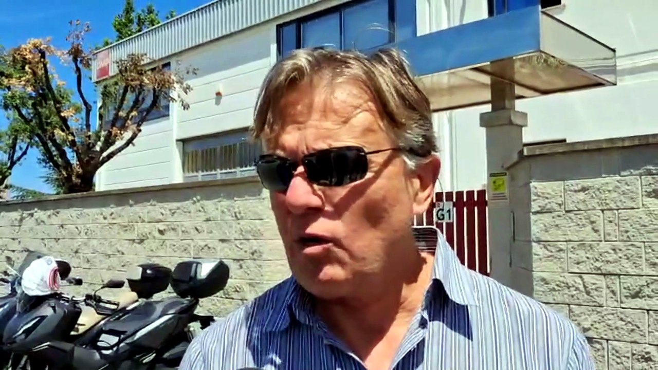 Muore sul lavoro, trentenne cade dal tetto. Il sindaco: “Era il suo primo giorno qui”