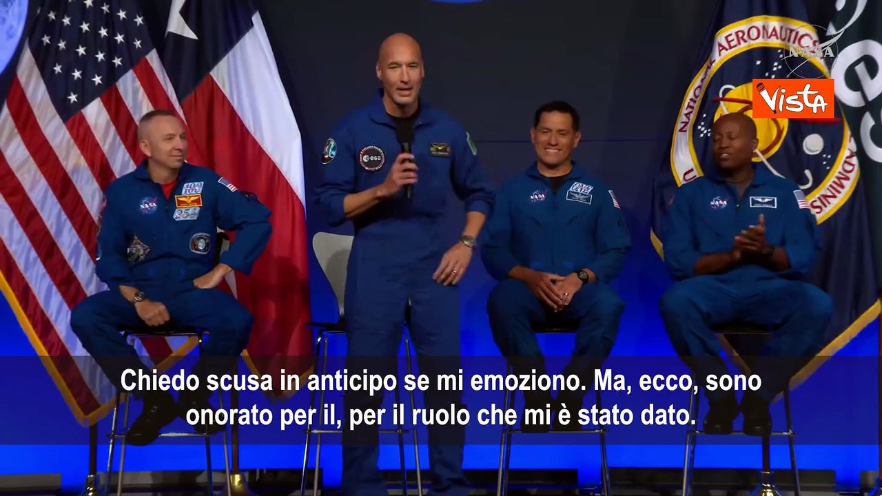 La moglie di Parmitano: “Così è nato l’amore con AstroLuca. Mi telefonò dallo spazio, gli risposi di sentirci più tardi. La mia missione è insegnargli leggerezza”