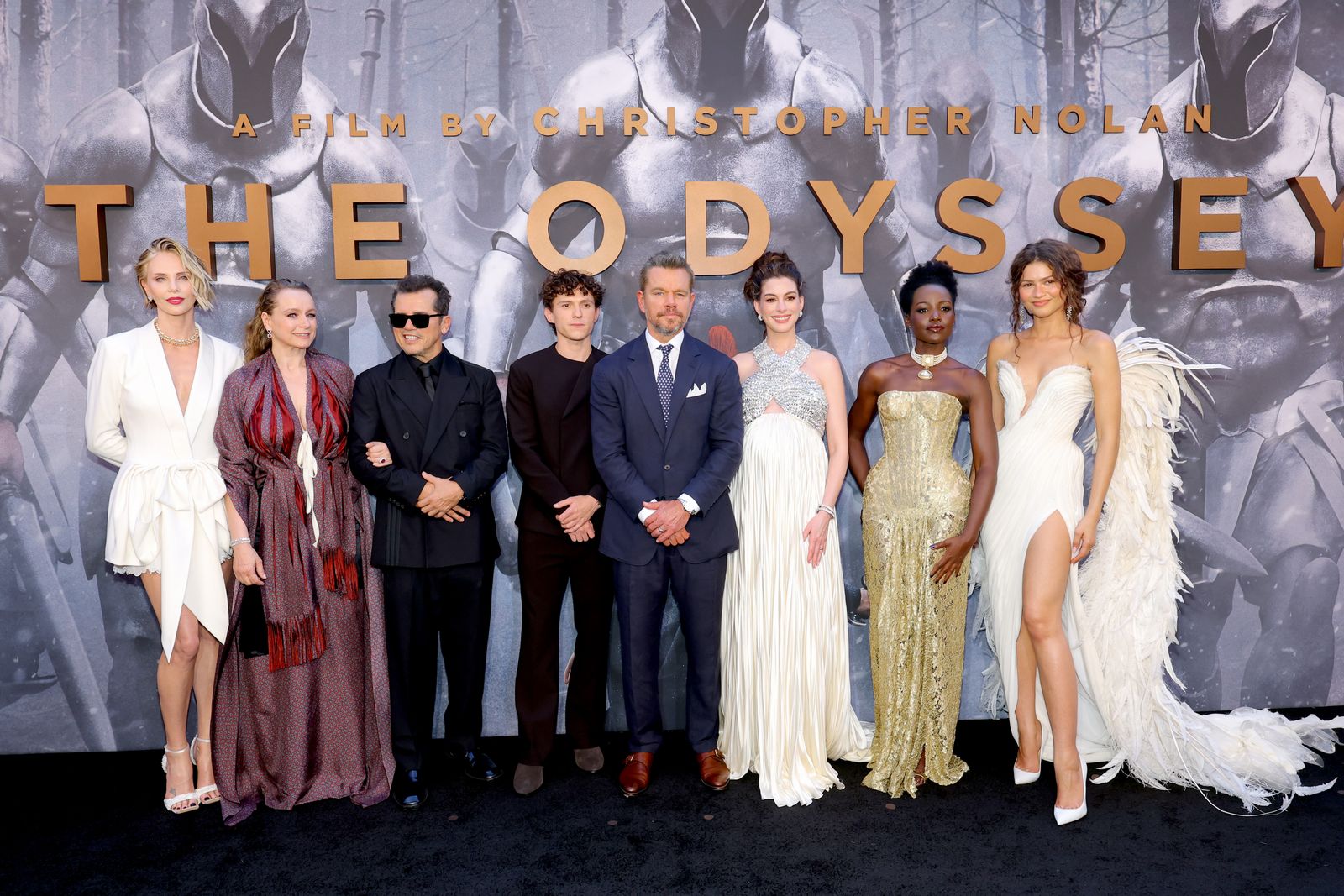 Il cast di The Oddyssey alla premiere di New York.
