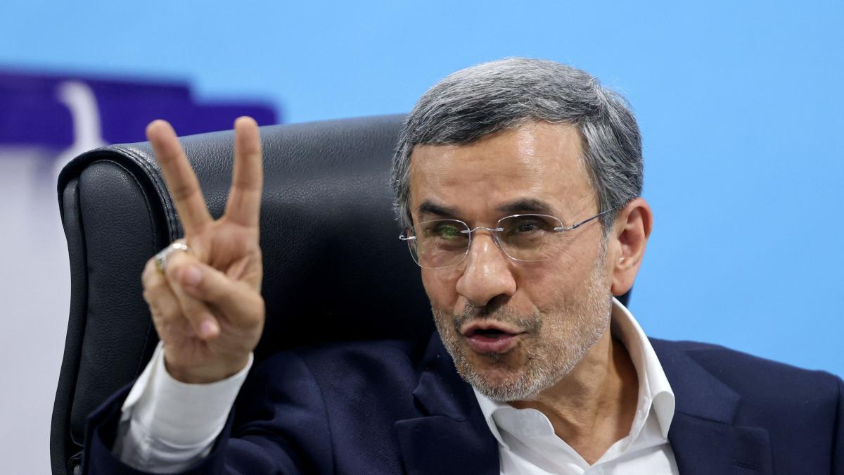 «Usa e Israele volevano Ahmadinejad alla guida dell'Iran»: il clamoroso piano svelato da New York Times e Haaretz