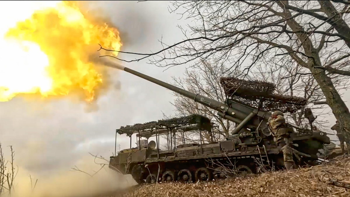Guerra Ucraina-Russia, le notizie in diretta | Il Cremlino convoca l'incaricato d'affari italiano. Nella notte oltre 400 droni diretti verso la regione di Mosca. Raid russi in Ucraina: 20 morti e 142 feriti