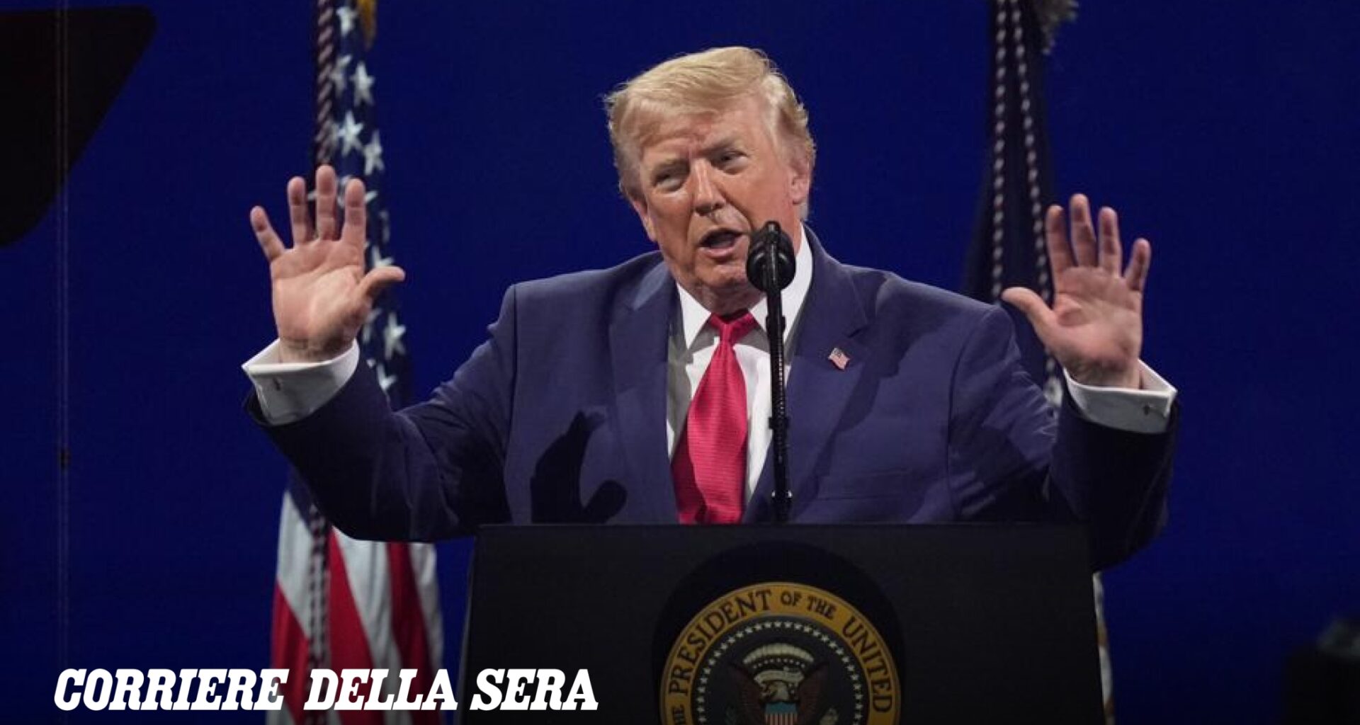 Il discorso di Trump al Lincoln Memorial per festeggiare il 4 luglio: «Il paese è più ricco, forte e sicuro che mai». E poi attacca il comunismo: «Cancro da estirpare»