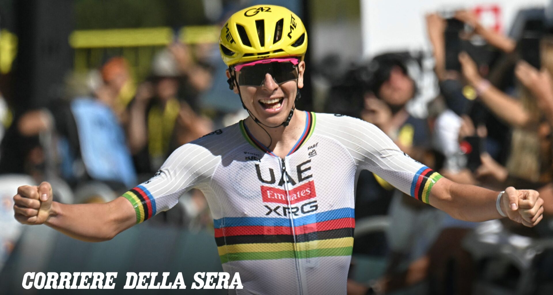 Pogacar vince a Les Angles la terza tappa del Tour de France 2026 e va in maglia gialla, Vingegaard e Seixas a 2"