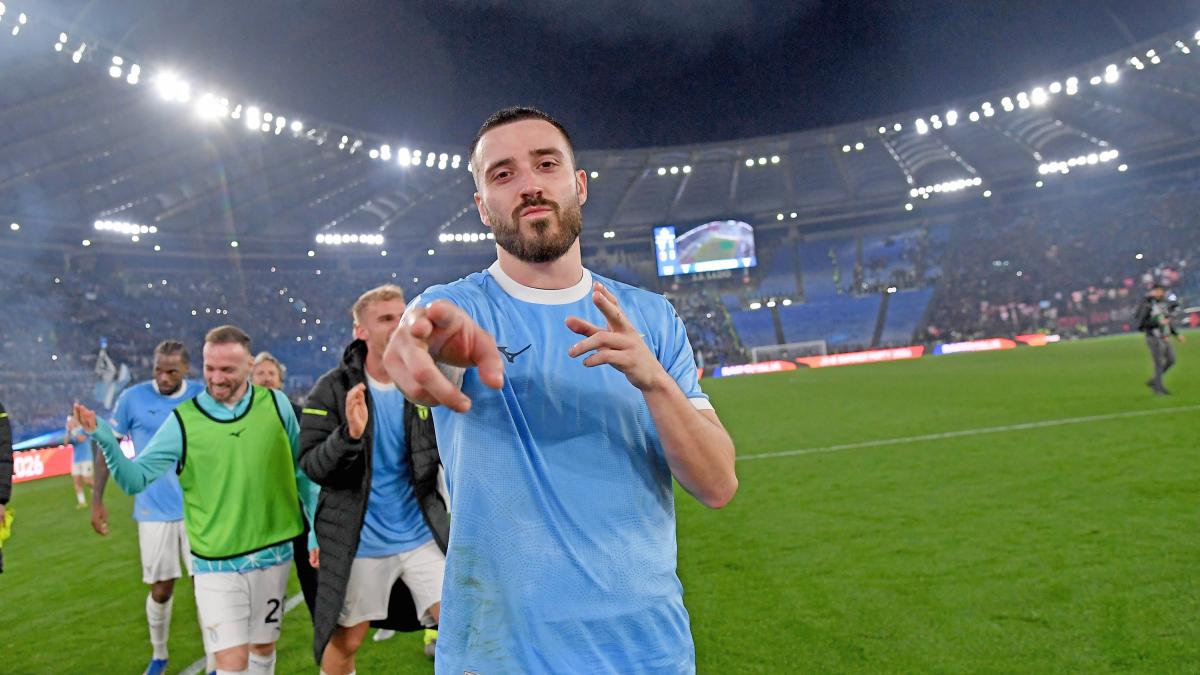 Milan, per Gila c'è una frenata. Spunta Karetsas