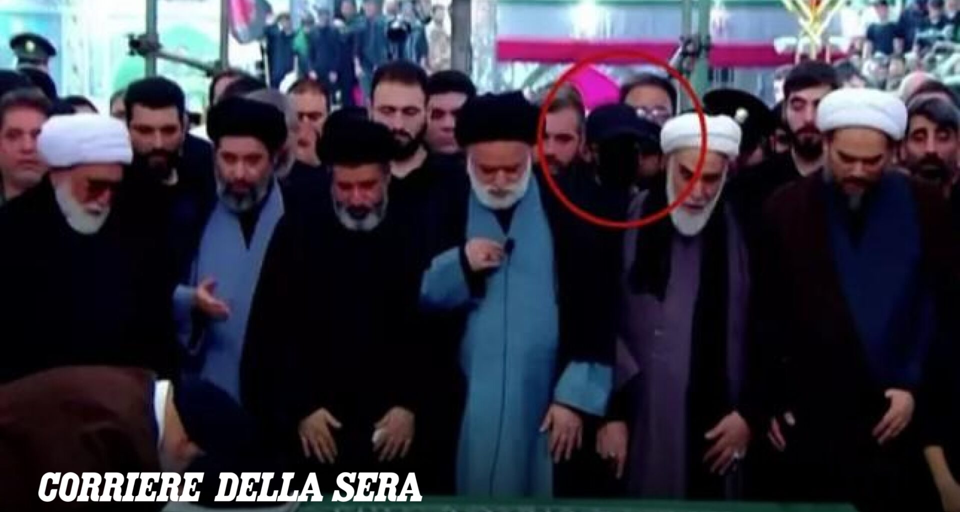 Mojtaba, il mistero senza fine dell’ayatollah invisibile: «Forse era lui l'uomo mascherato ai funerali di Ali Khamenei»