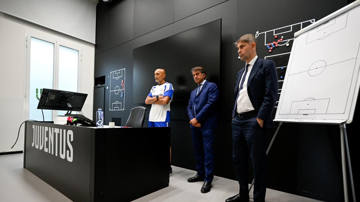 Mercato Juve: Kolo Muani, Lucumì, Martinez, Di Gregorio