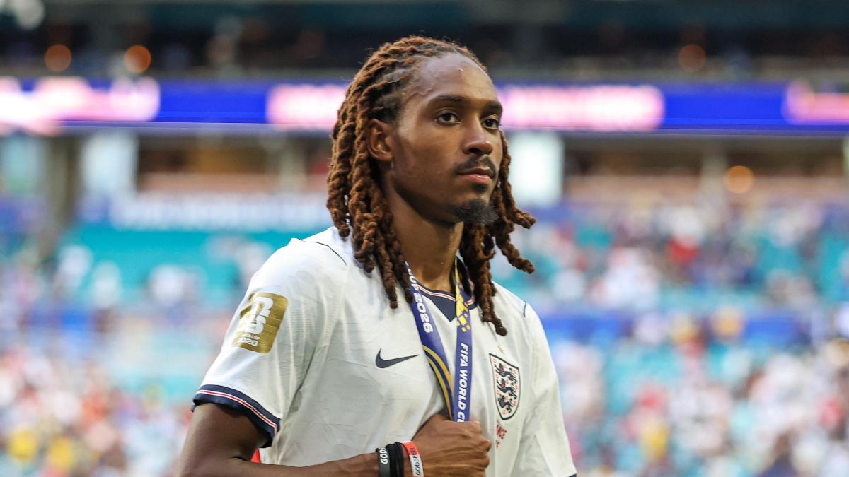 Inter su Spence, incontro con il Tottenham: la trattativa