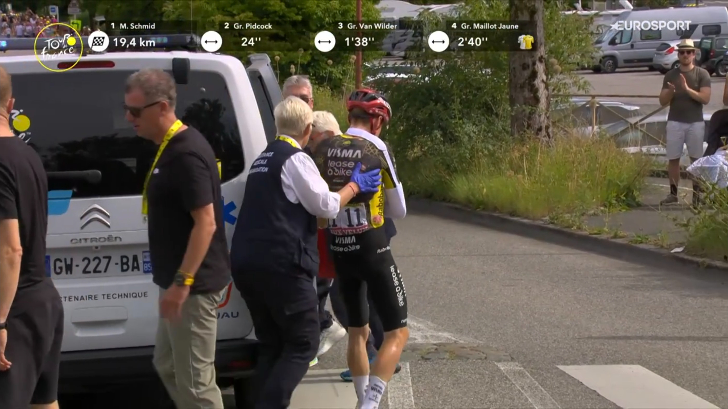 Jonas Vingegaard caduta Tour de France 2026 4