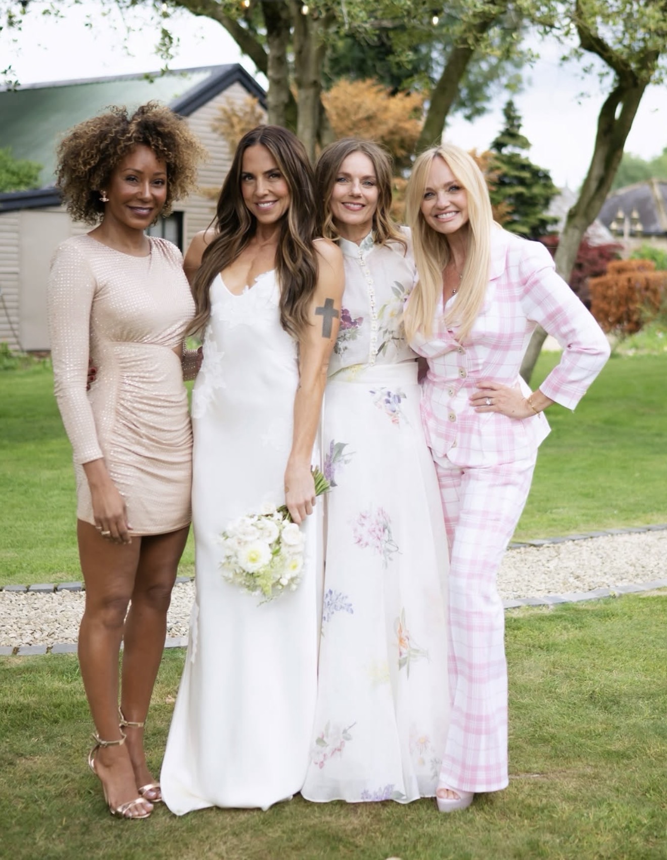 Victoria Beckham assente al matrimonio di Mel C per assistere alla finale dei Mondiali (ma le crea l’abito da sposa)