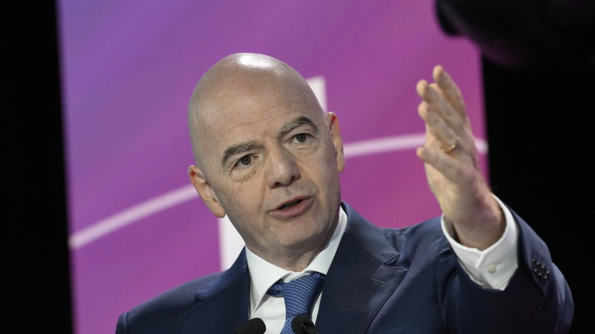 Infantino e la lettera sui Mondiali: "Giornalisti, avete diffuso solo odio"