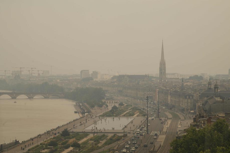 Incendi in Francia, le foto dei roghi che hanno devastato il sud-ovest del Paese