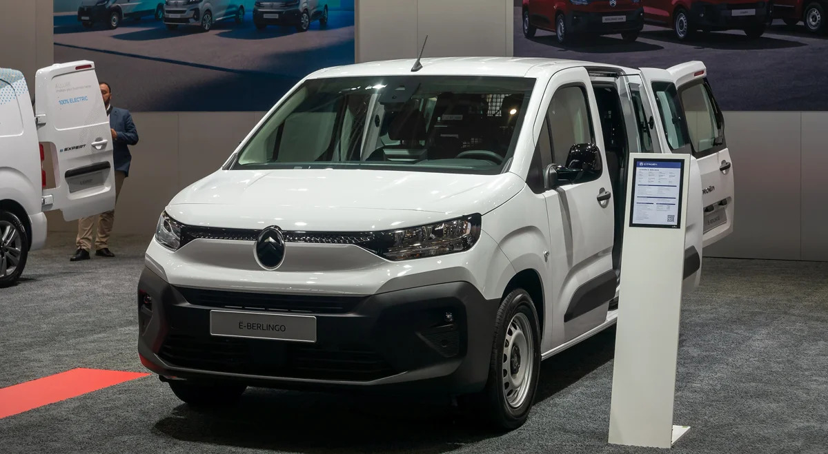 Stellantis cede Free2move per rafforzare il focus sul business automobilistico