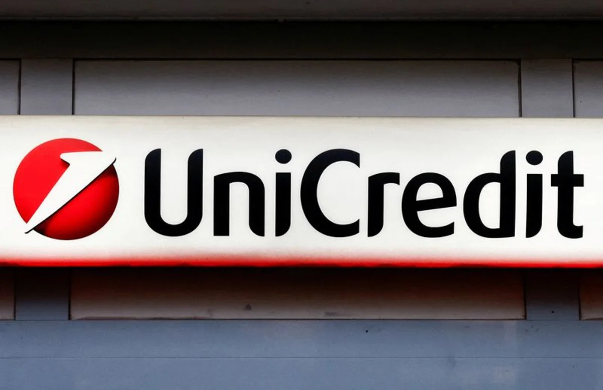 UniCredit si aspetta che Commerzbank adotti il suo piano da gennaio