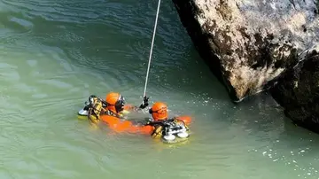 Trovato morto il giovane disperso nella Lima. Il bagno nel torrente finisce in tragedia