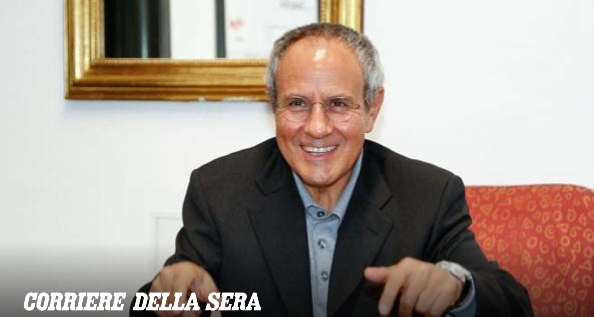 Meeting di Rimini, Julián Carrón sul palco, gli applausi del suo popolo e la citazione di Prevost