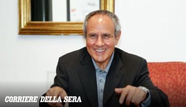 Meeting di Rimini, Julián Carrón sul palco, gli applausi del suo popolo e la citazione di Prevost