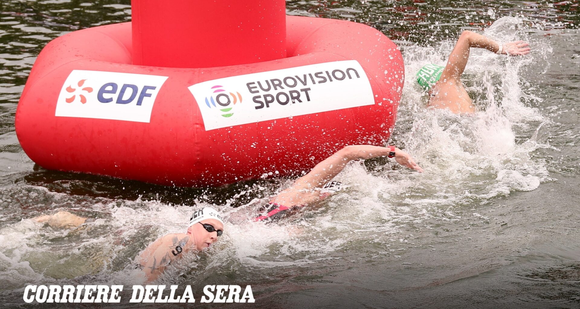 Nuoto, la 10 km di fondo agli Europei di Parigi: vince Wellbrock su Behetlem e Klemet, quarto Paltrinieri