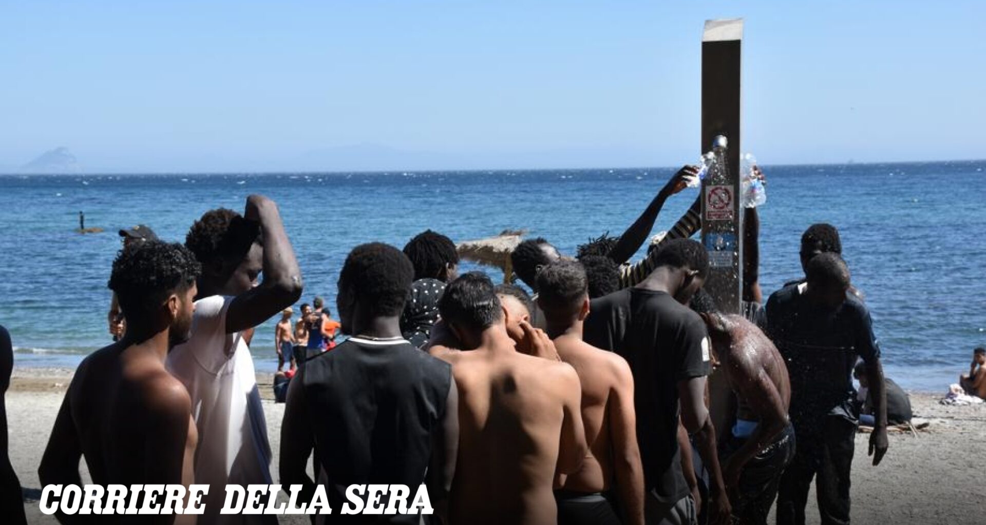 Migranti nascosti nei boschi e affamati. L’emergenza umanitaria a Ceuta