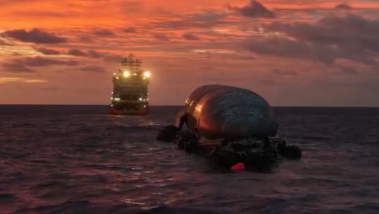 Starship galleggia ancora nell'Oceano Indiano: a due settimane dal lancio, l'enorme navicella non è stata recuperata