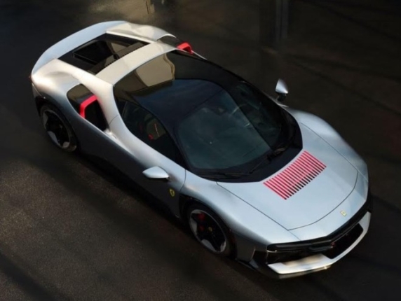 Ferrari CZ26, le foto della nuova Rossa disegnata per un misterioso cliente americano