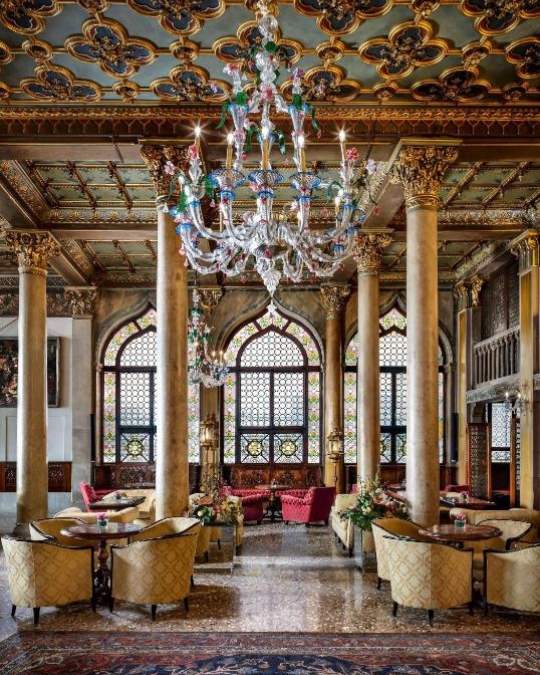 Chris Hohn, chi è il miliardario inglese che scommette sugli hotel di lusso in Italia: dal Danieli al Mandarin investimenti per 636 milioni