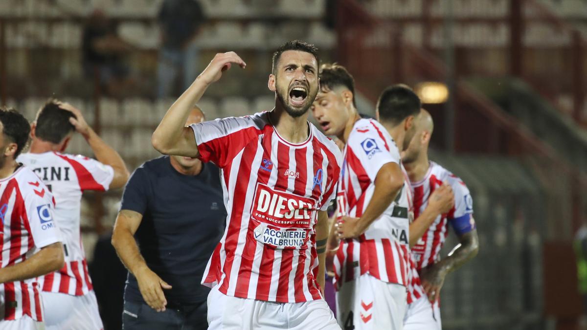 Vicenza-Catanzaro 3-2 nella prima giornata di Serie B