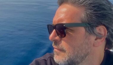 Il designer Paolo Allasia muore annegato nel tentativo di salvare il figlio in mare. La tragedia a San Lorenzo in Liguria