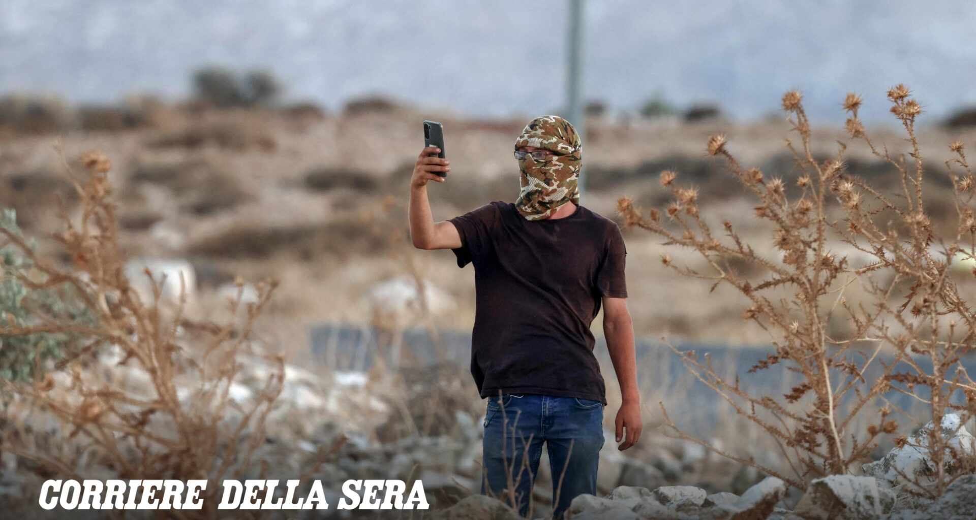Cisgiordania, le tre chiese e il microbirrificio nel paese cristiano di Taybeh che i coloni stringono d’assedio: «Di giorno entrano con le pecore. Di notte arrivano per vandalizzare»