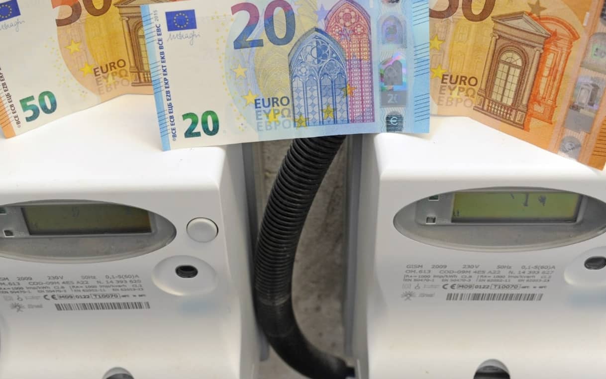 Prezzi energia, a settembre in arrivo maxi stangata per famiglie - Sky TG24