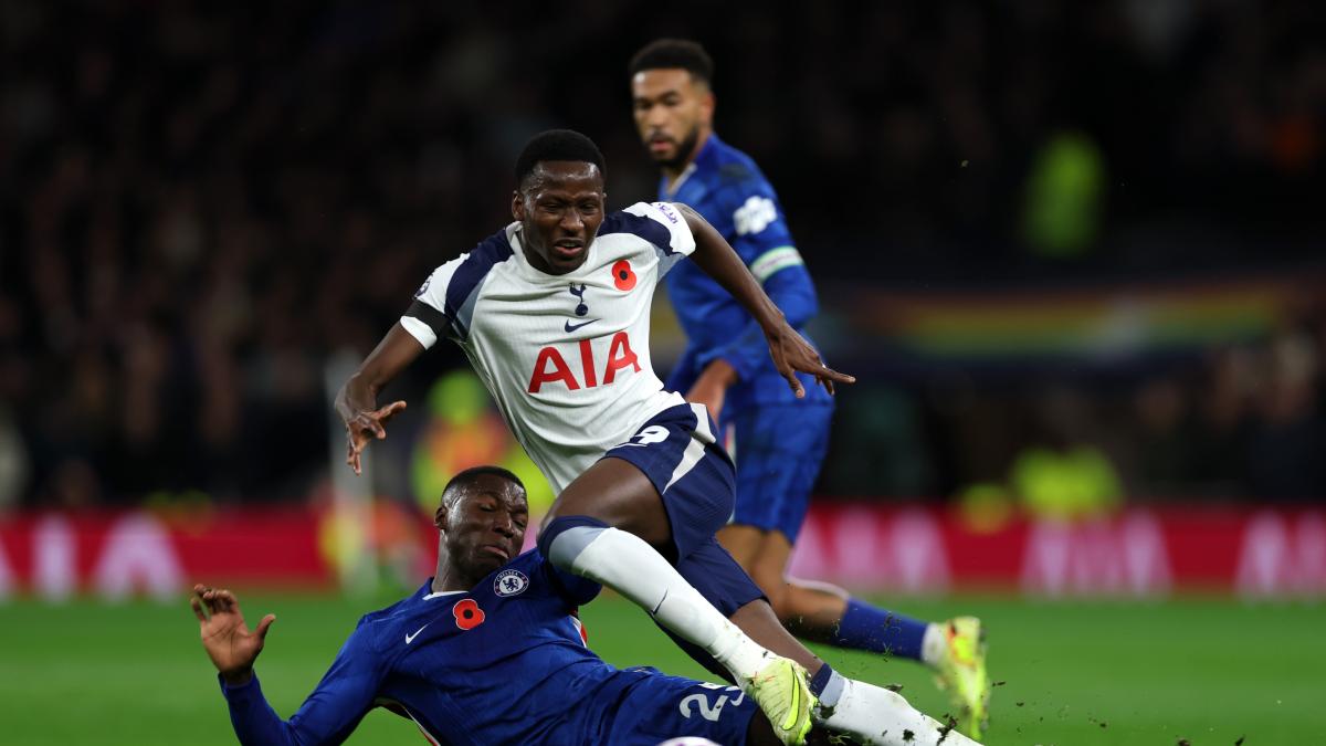 Pape Sarr alla Juve: visite, firme e quando giocherà