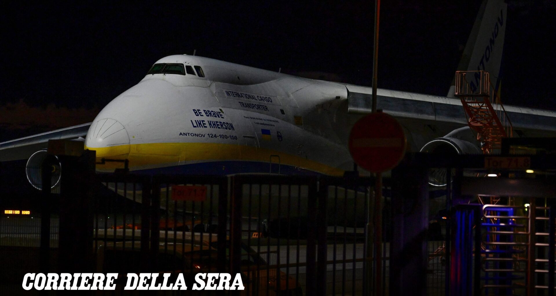 La Germania accusa la Russia: «I droni esplosivi all'aeroporto di Lipsia sono stati un atto di guerra ibrida sul suolo tedesco». Identificati due sospetti