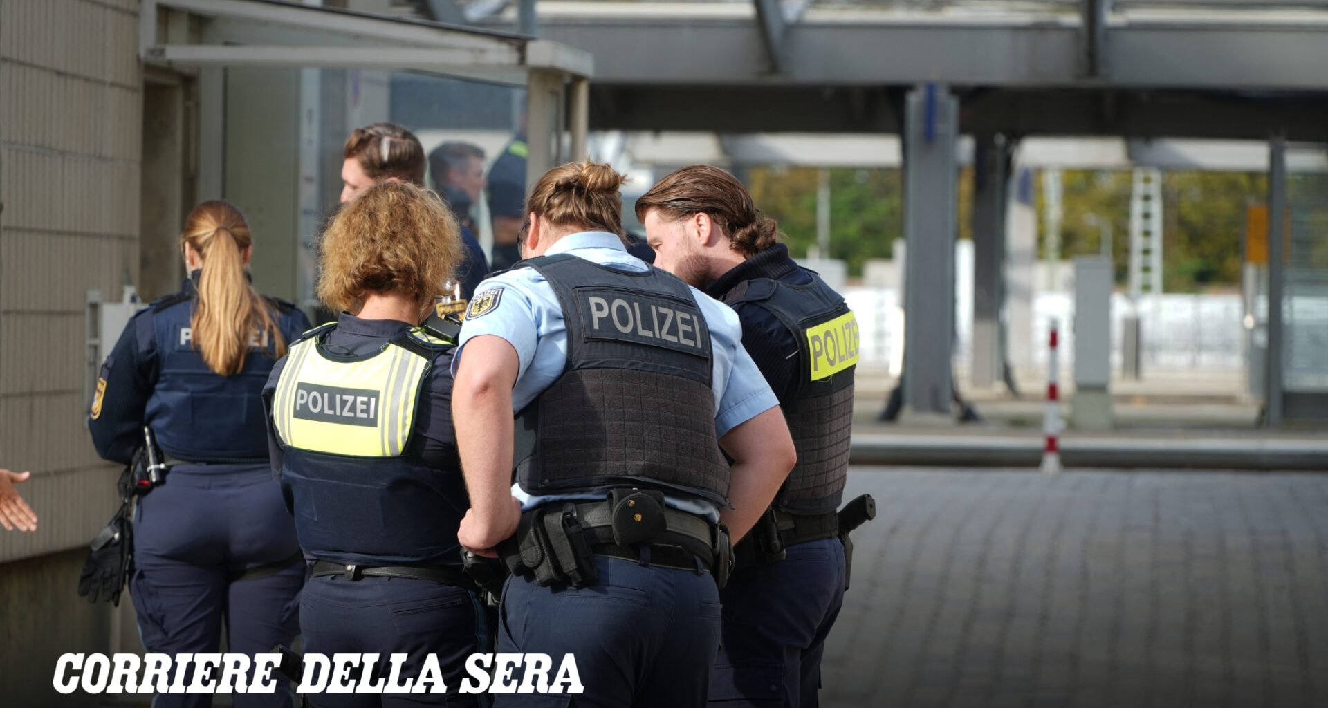 Droni esplosivi a Lipsia, identificati un russo e un bielorusso: visto italiano per uno dei sospetti