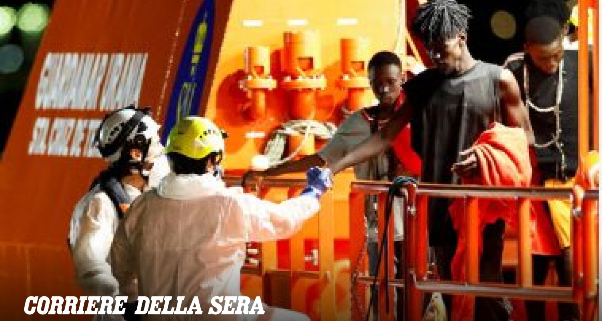 Canarie, barca con 130 migranti alla deriva per un mese: a bordo trovate solo 44 persone vive