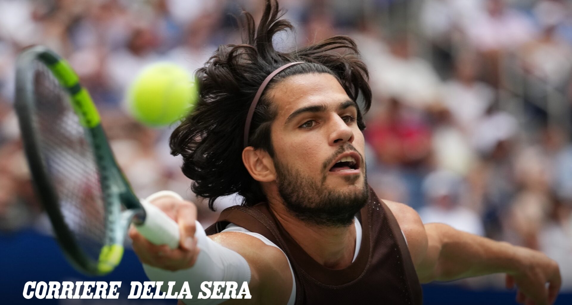 Us Open, Alcaraz vola agli ottavi e pesca Paul: «La doppia canotta? Si vedevano troppo i capezzoli». Le Williams cedono solo al tie-break
