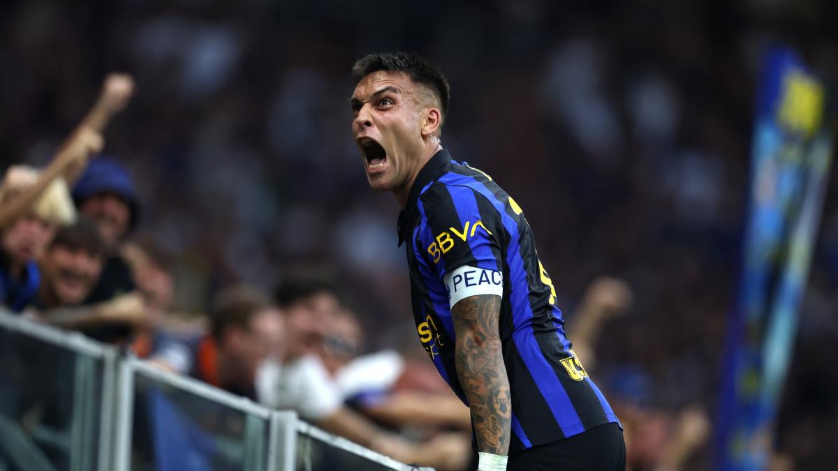 Lautaro, i gol col Napoli e l'esultanza sulla balaustra: così si è ripreso San Siro