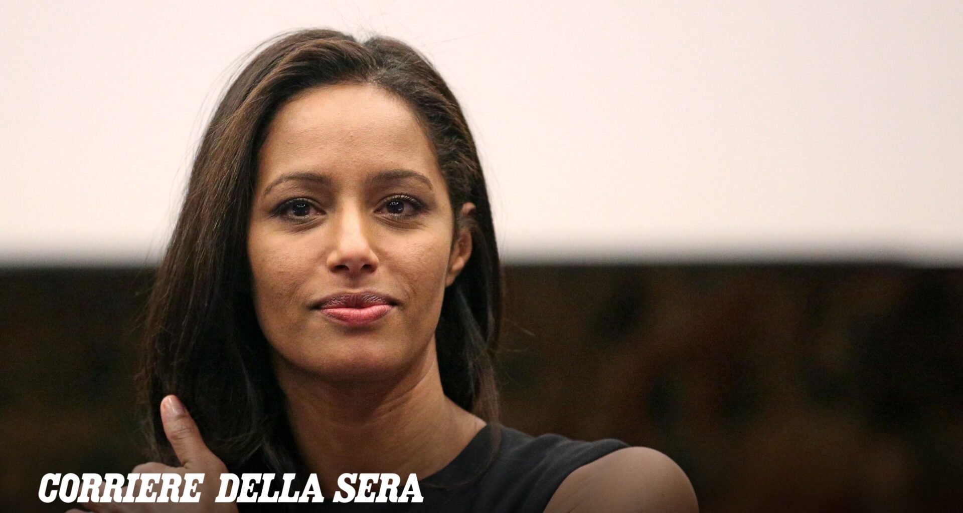 Rula Jebreal dà della scimmia al deputato afroamericano Hakeem Jeffries. Poi le scuse