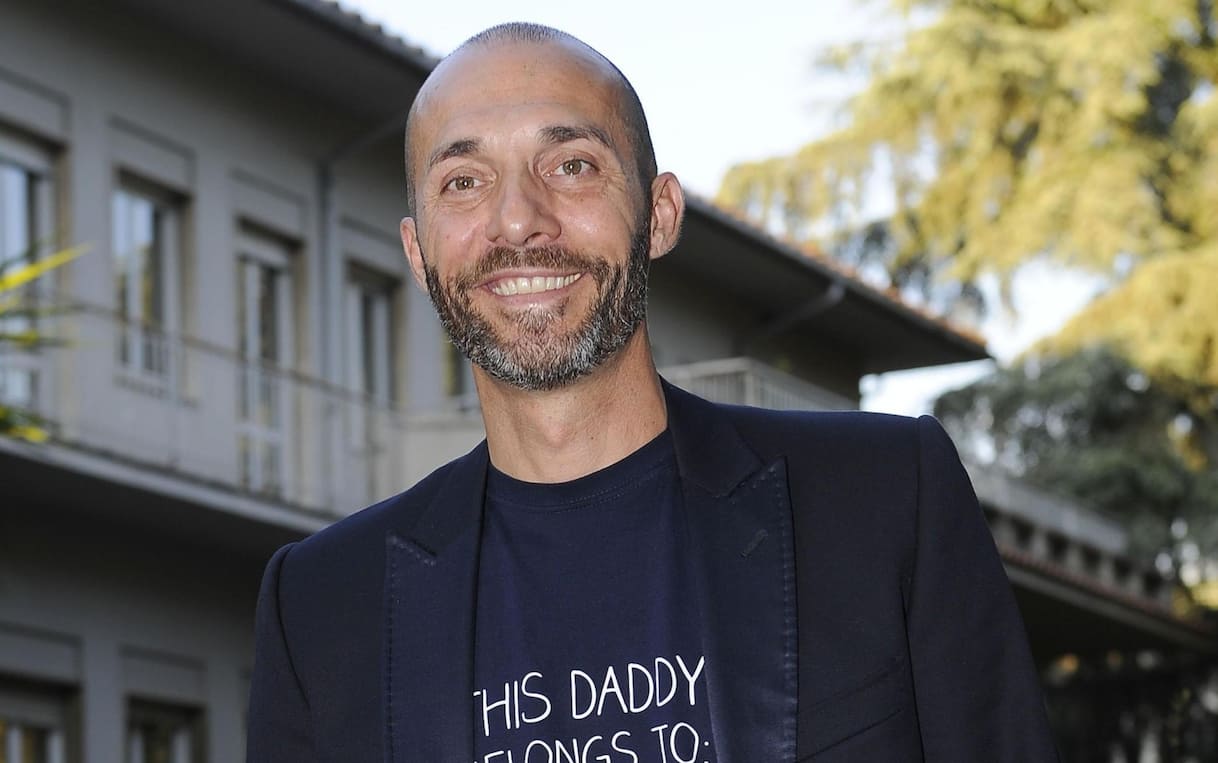 Max Laudadio aggredito nella propria casa in provincia di Varese: in ospedale per accertamenti
