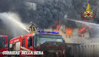 Incendio alla Deroma di Malo, in provincia di Vicenza: fiamme e colonna di fumo nero. «State in casa e non aprite le finestre». Evacuati venti residenti, scuole chiuse